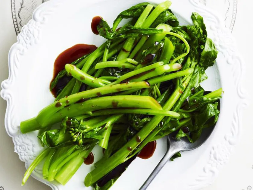 Steamed gai lan in oyster sauce