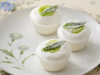 lime curd meringue tarts