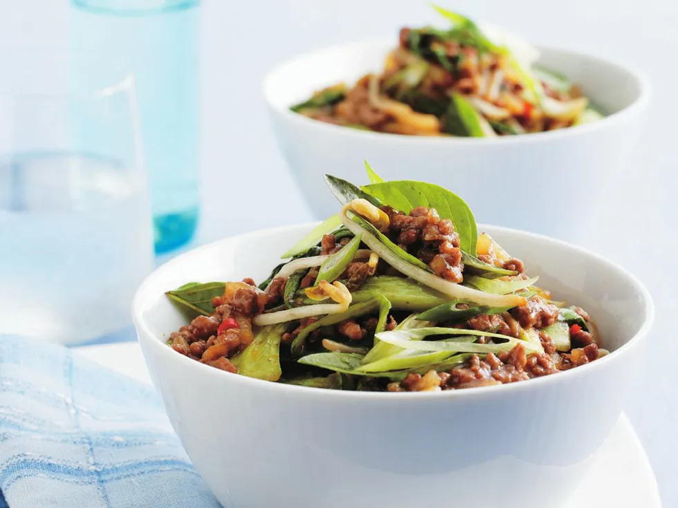 CHILLI & LAMB RICE NOODLES WITH BUK CHOY