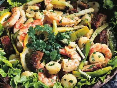 water chestnut salad with fillet of pork