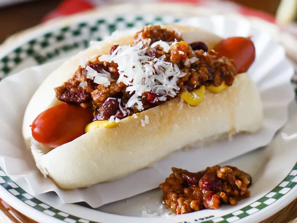 CHILLI DOGS