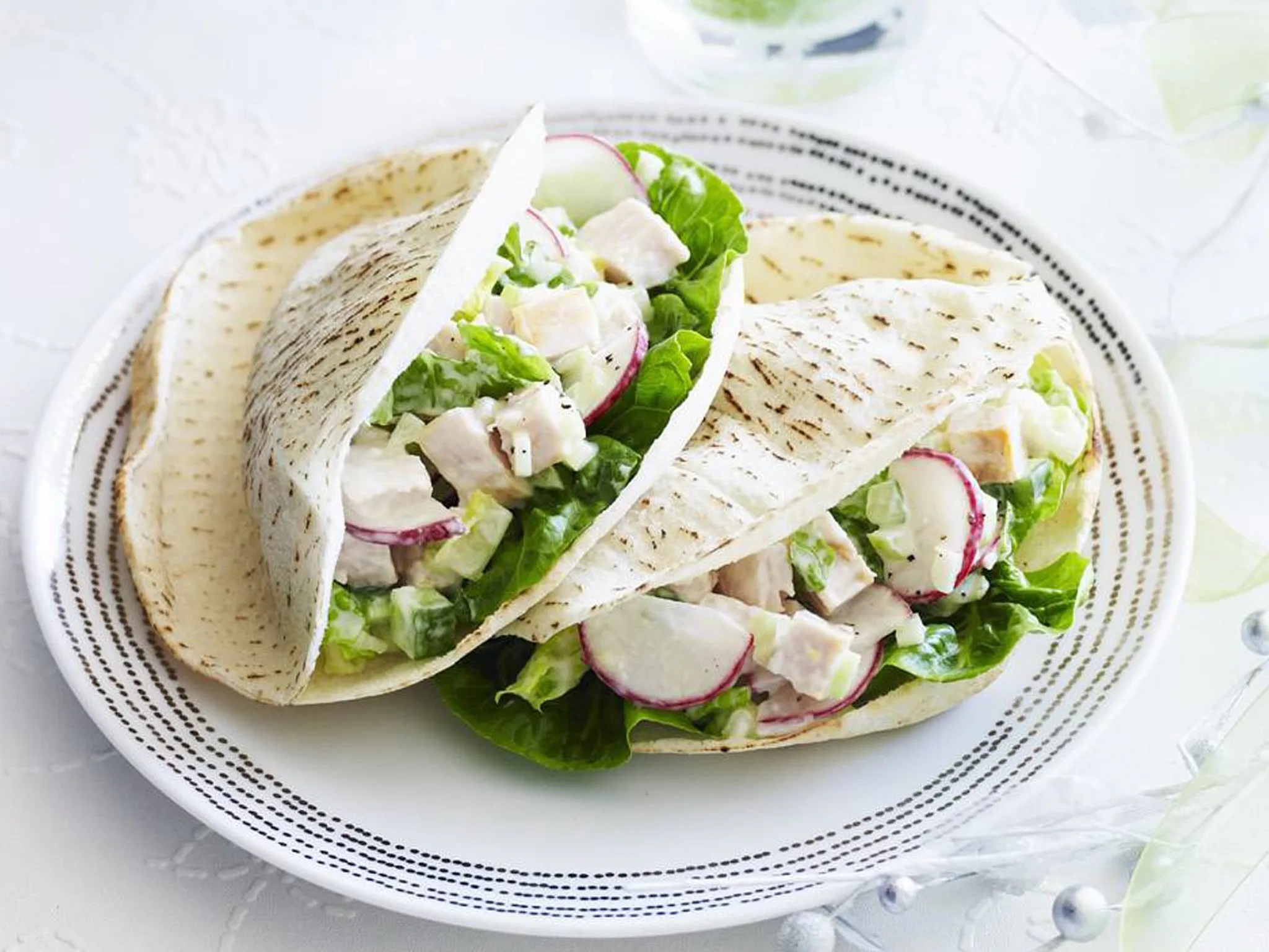 turkey and salad pocket