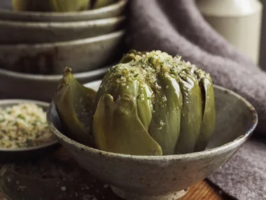 artichokes with garlic anchovy crumbs
