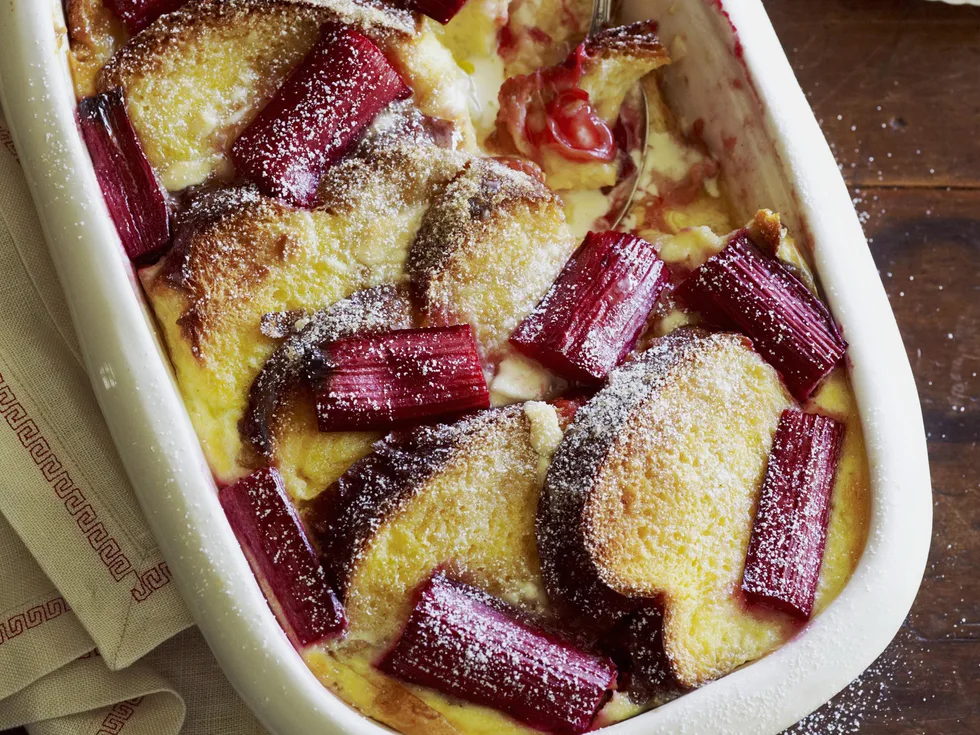 white chocolate and rhubarb brioche pudding