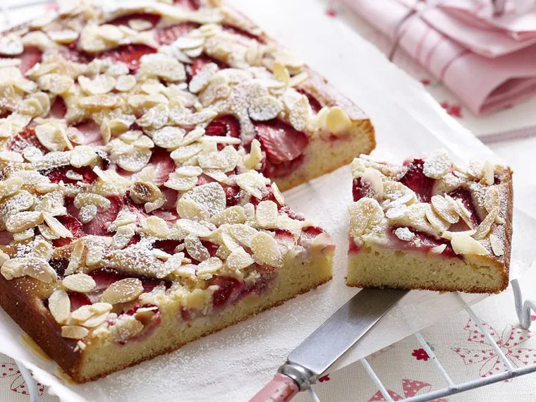 strawberry and almond friand slice