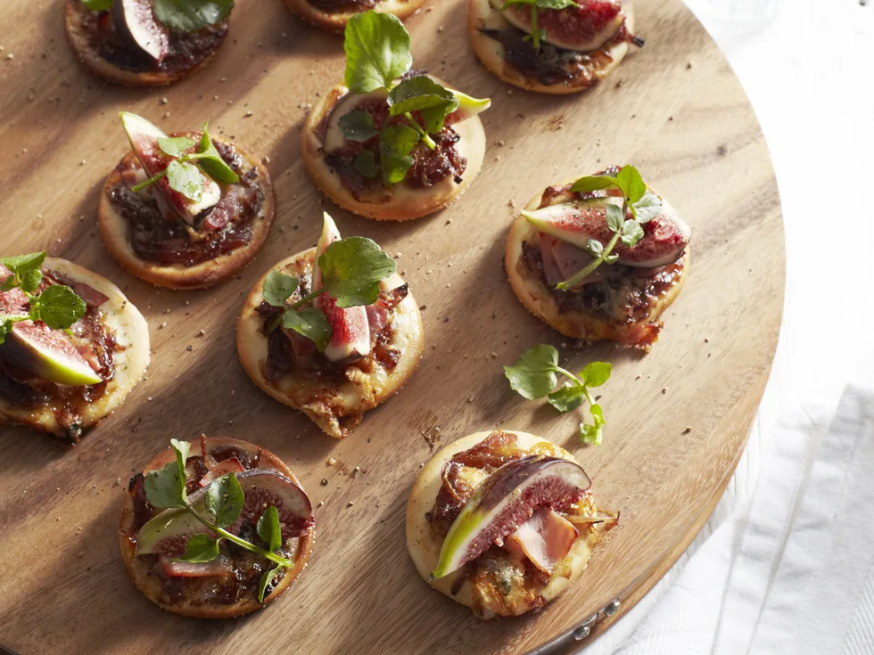 pancetta, fig and blue cheese pizzettas