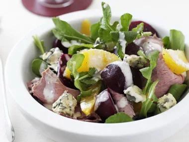 ORANGE, BEETROOT AND RARE ROAST BEEF SALAD