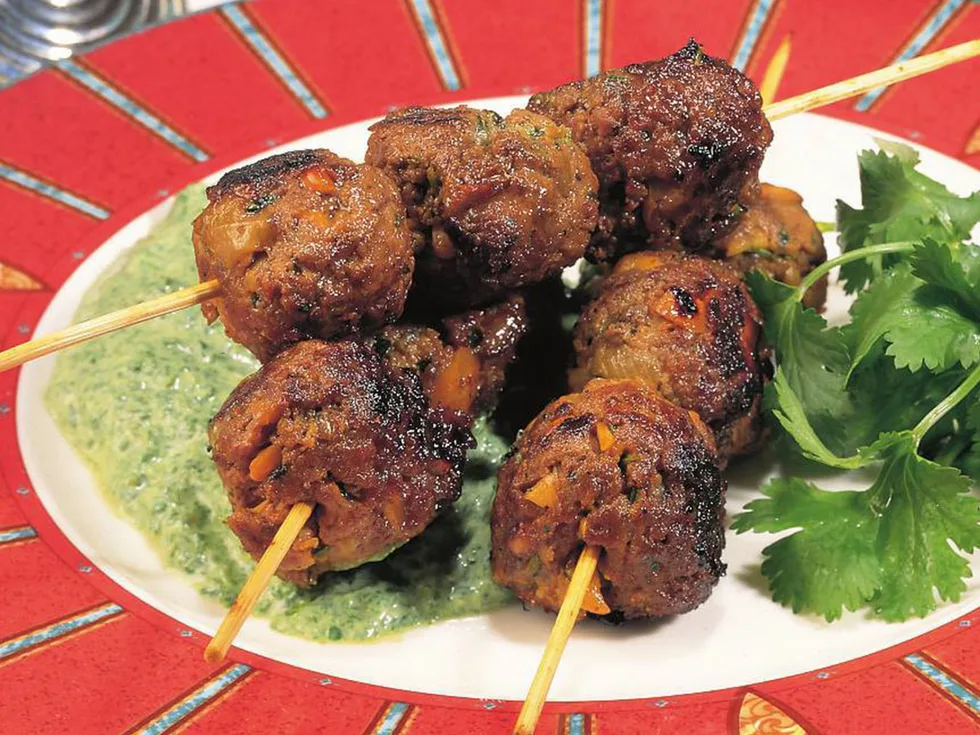 kashmiri  meatballs with spinach raita