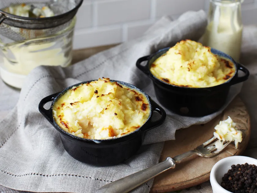Fish pies with cheesy mash