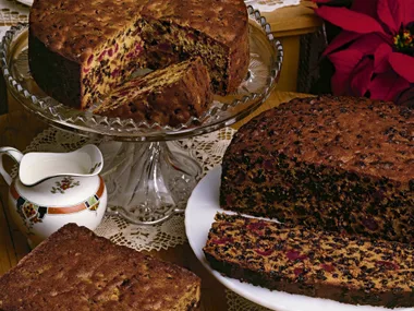 OVERNIGHT SHERRIED DATE AND WALNUT LOAF