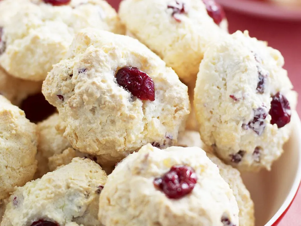 COCONUT, CRANBERRY AND WHITE CHOCOLATE MACAROONS