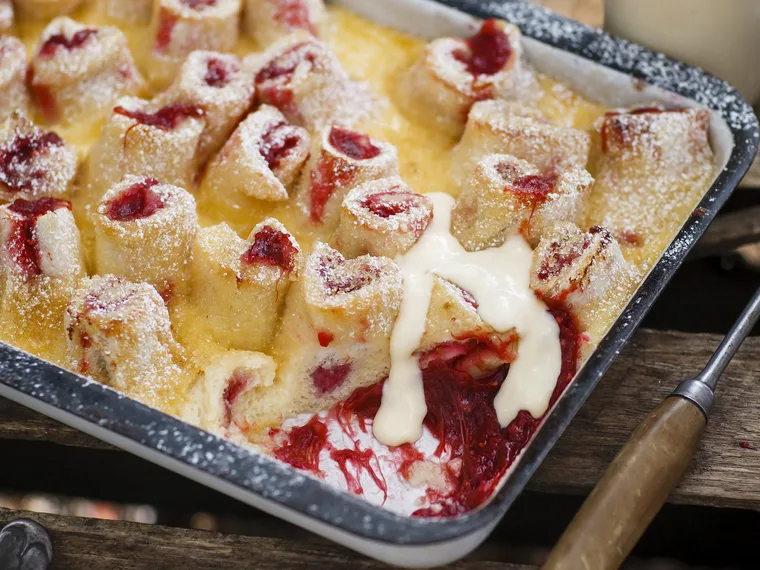 rhubarb & custard   bread pudding