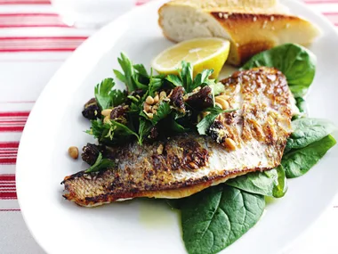 pan-fried fish with spinach and lemon raisin salad