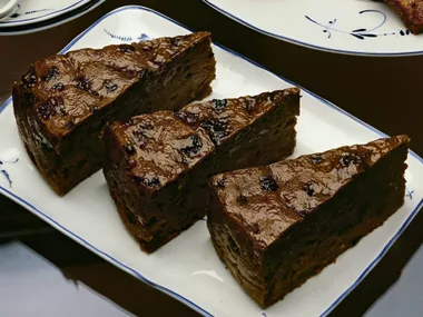 ALLERGY-FREE FRUIT CAKE