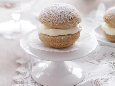 mixed spice & honey powder puffs