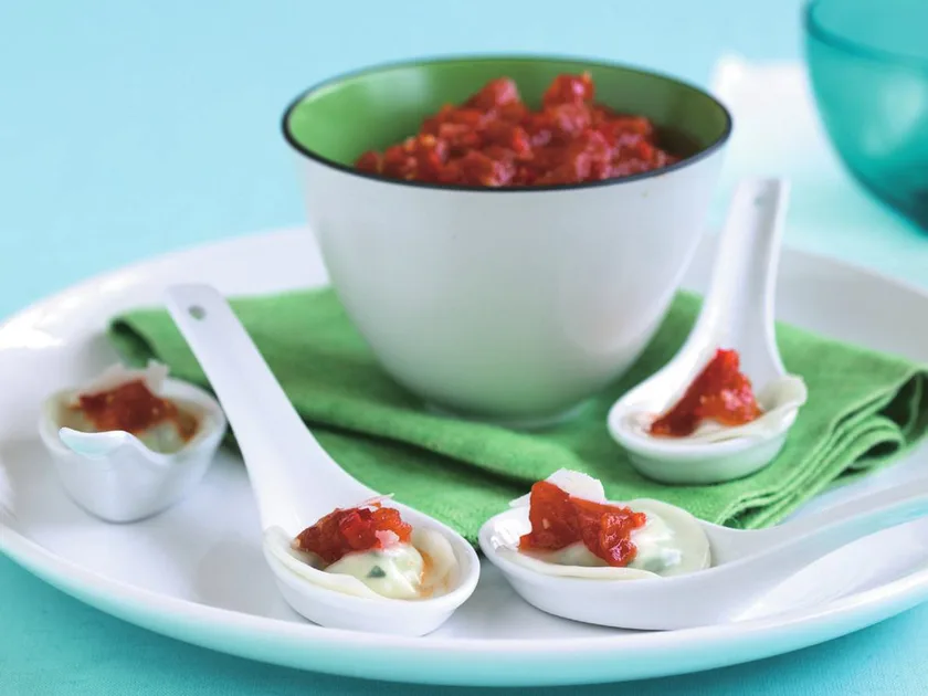 Cheese ravioli with chilli sauce