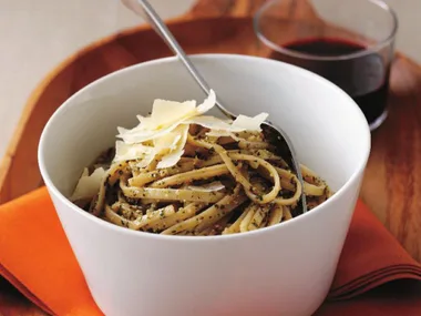linguine al pesto