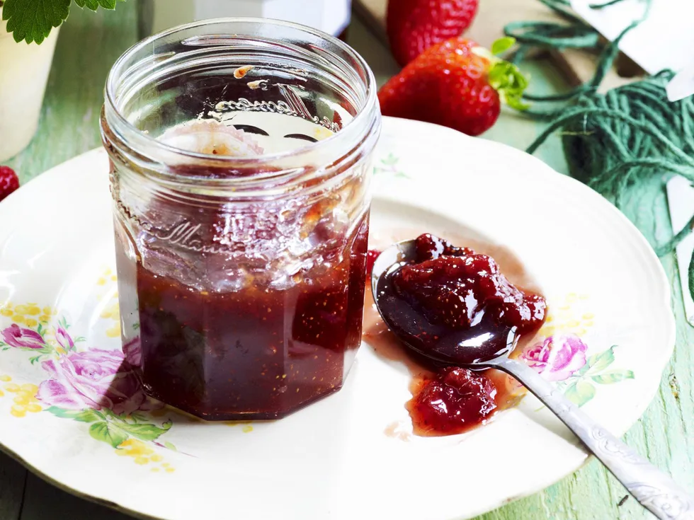 strawberry and orange conserve