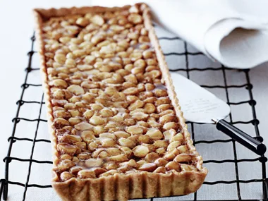 macadamia golden syrup tart