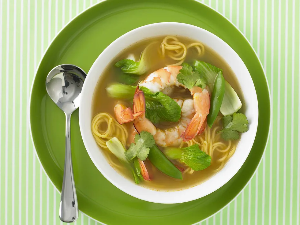 thai broth with prawns