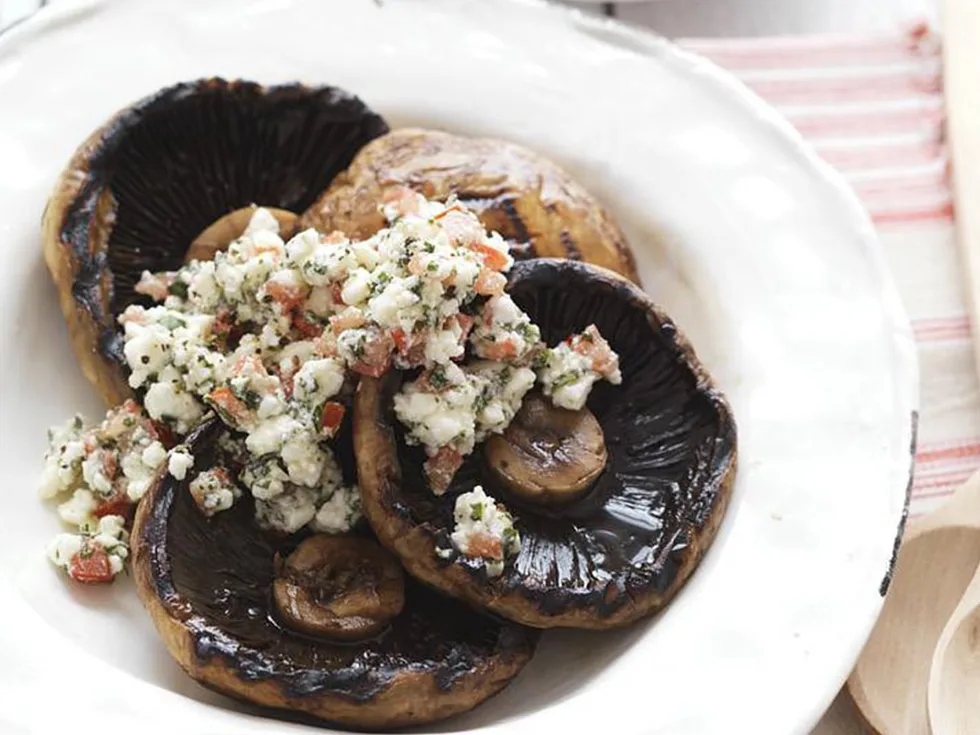 balsamic mushrooms with fetta crumble