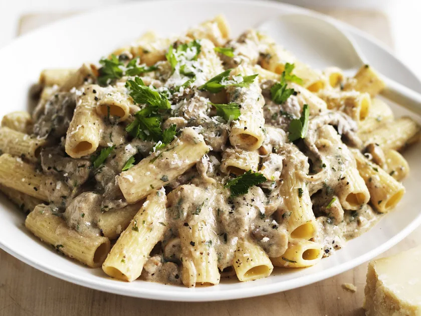 Creamy beef and mushroom rigatoni
