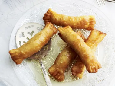 Almond fingers (thaktila)