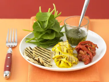 haloumi and zucchini salad