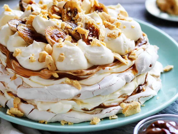 banoffee meringue  with honeycomb