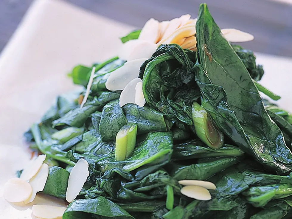 cantonese spinach with almonds