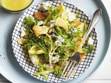 roquefort & witlof salad