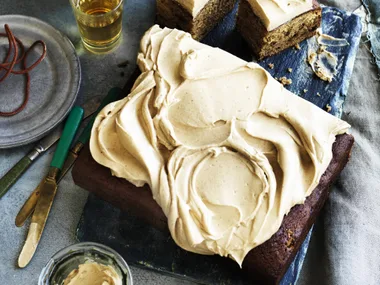 Ginger beer date cake WITH CREAM CHEESE FROSTING
