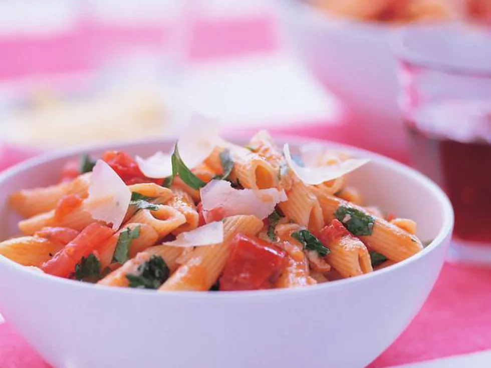 FRESH TOMATO AND CHILLI PASTA