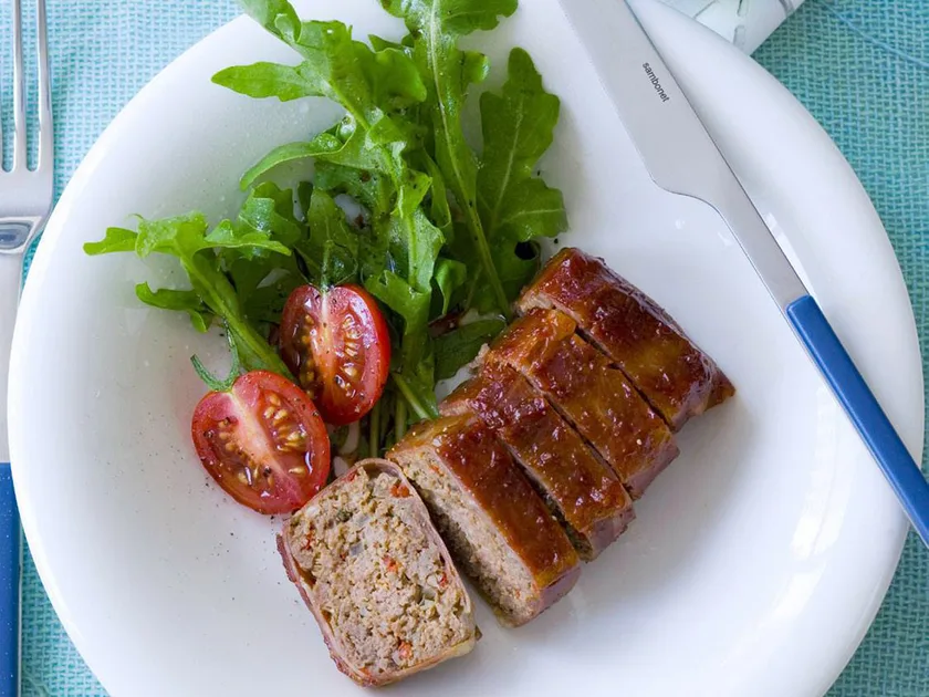 Meatloaves with barbecue glaze