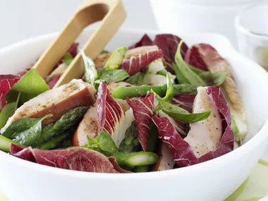 Smoked chicken, radicchio and basil salad