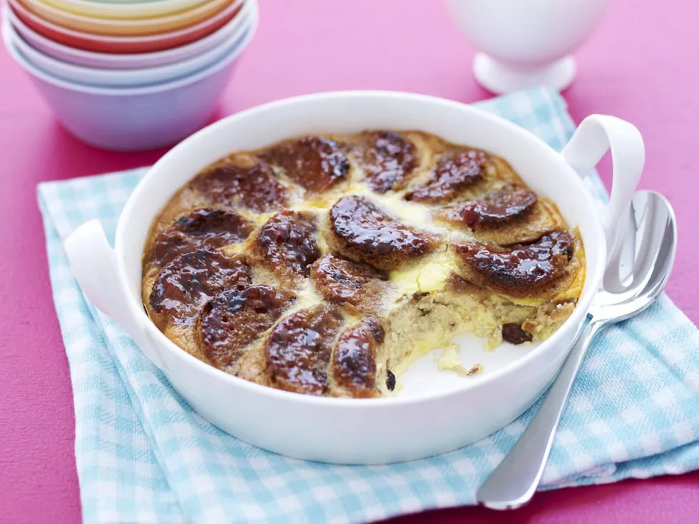 strawberry& fruitbreadpudding