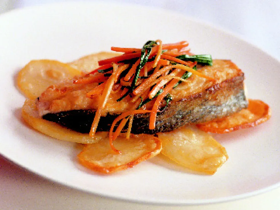 cod cutlets with potato crisps and gingered carrots