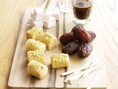 Middle-eastern tasting plate