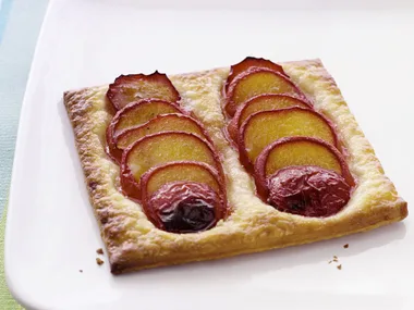 Plum tarts