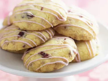 WHITE CHOCOLATEAND CRANBERRY SHORTBREADS