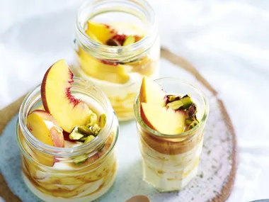 Peach and vanilla yoghurt fools