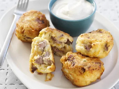 Lamb fritters with spicy yogurt