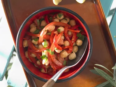 chickpea, tomato and capsicum salad