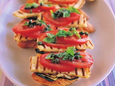 MEDITERRANEAN VEGETABLE AND HALOUMI BRUSCHETTA