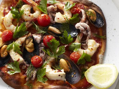 SEAFOOD PIZZA