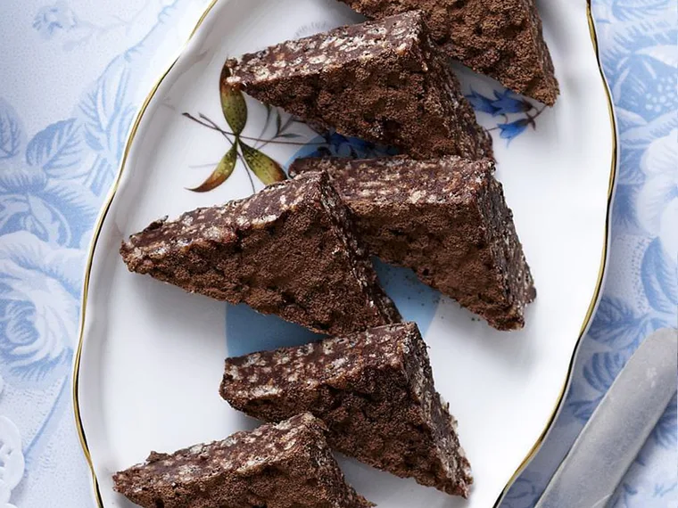 chocolate crackle slice