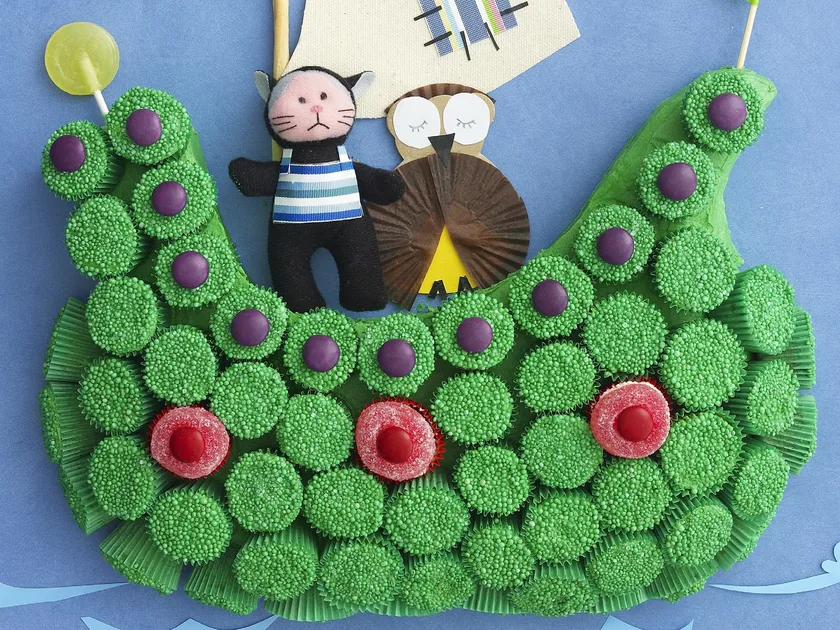 Sailing ship birthday cake