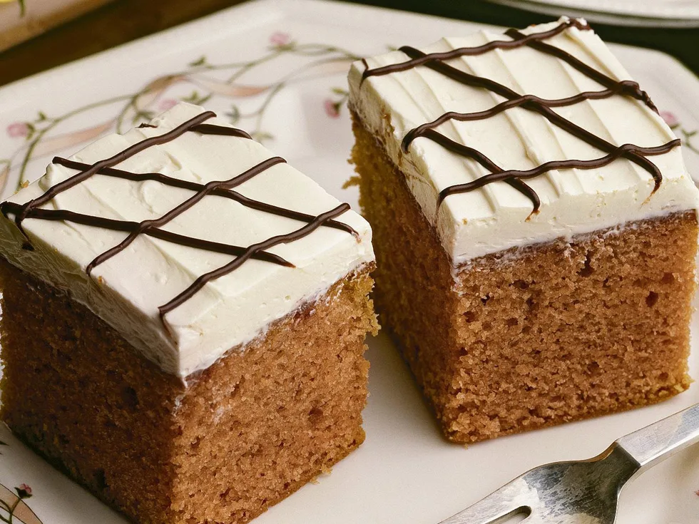 CHOCOLATE FROSTED SPICY GINGER CAKE