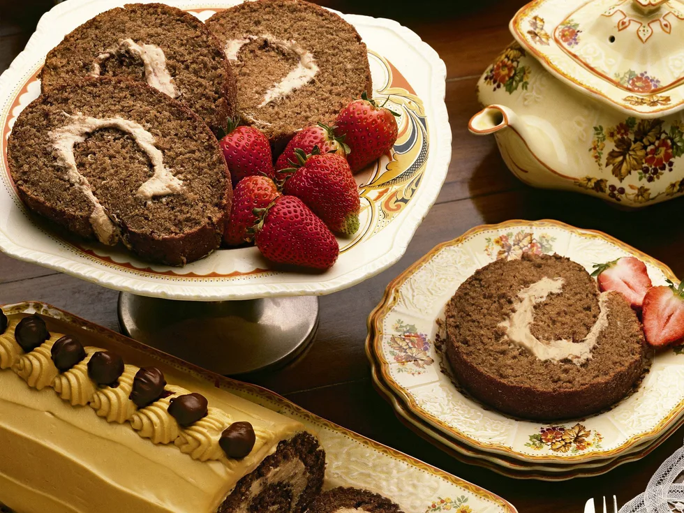 HAZELNUT COFFEE ROLL