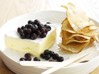 Roasted blueberries with brie